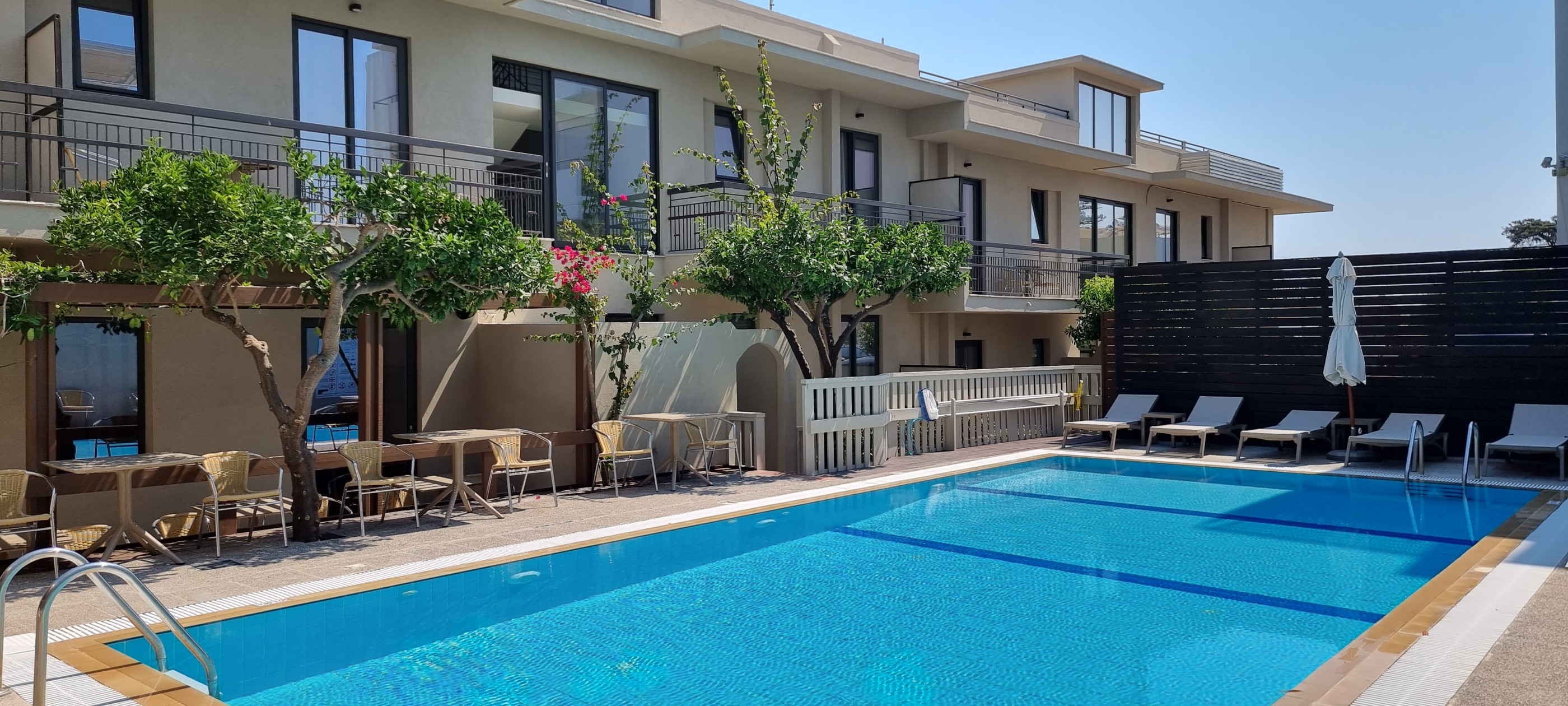 WHY BOOK DIRECTLY ON OUR WEBSITE?