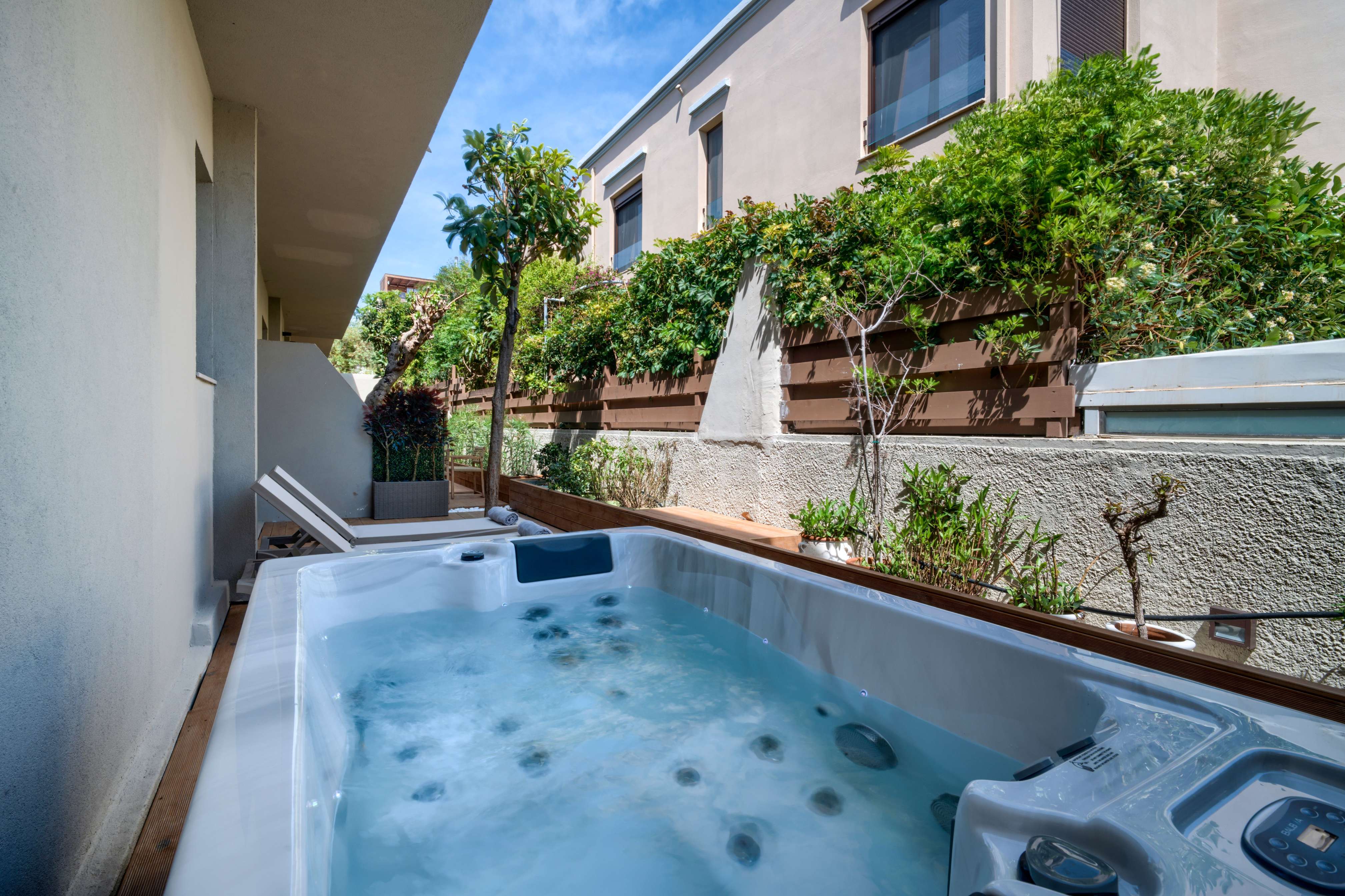 Mariette Rhodes Urban Suites