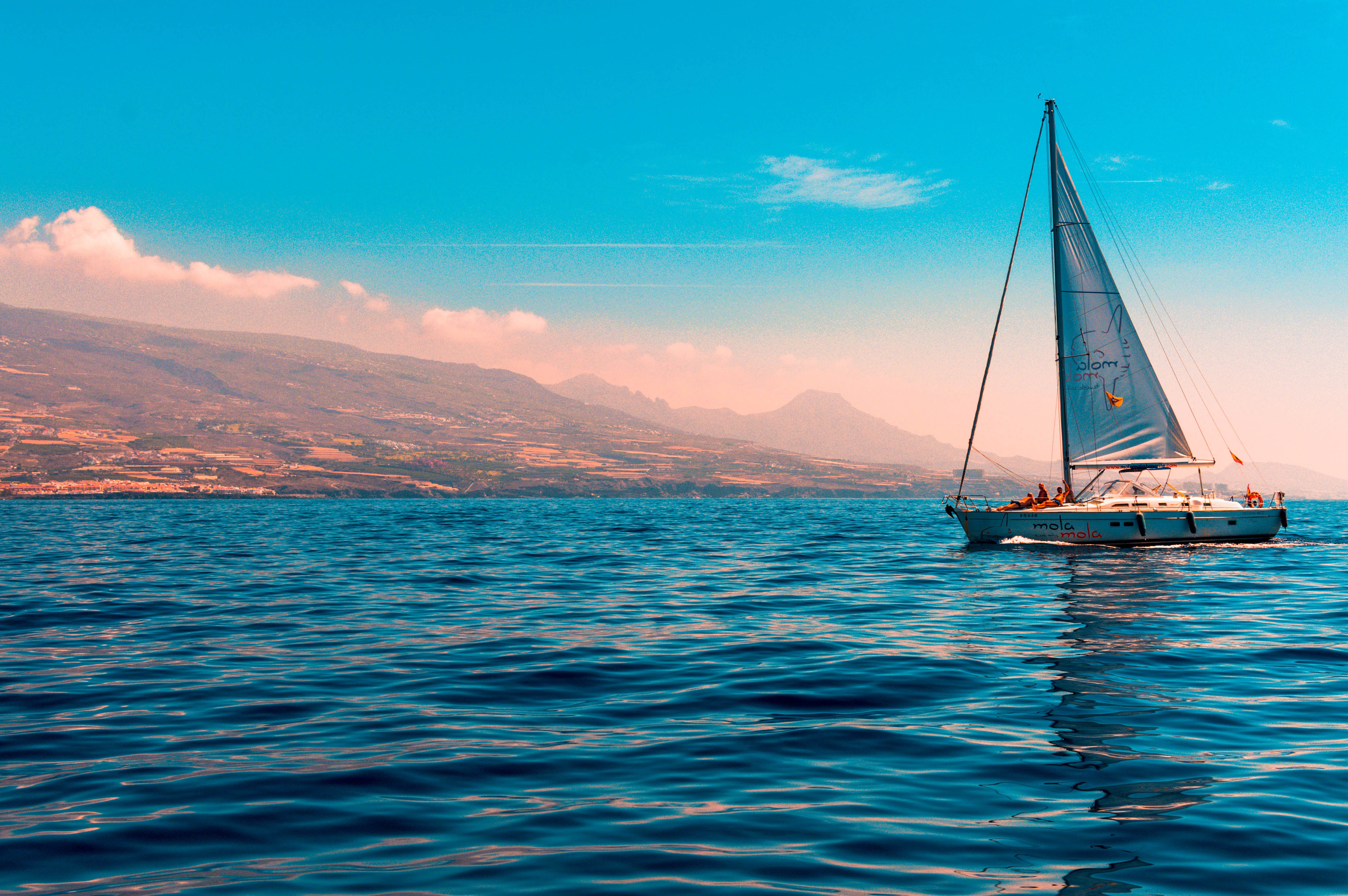 SAILING TRIPS